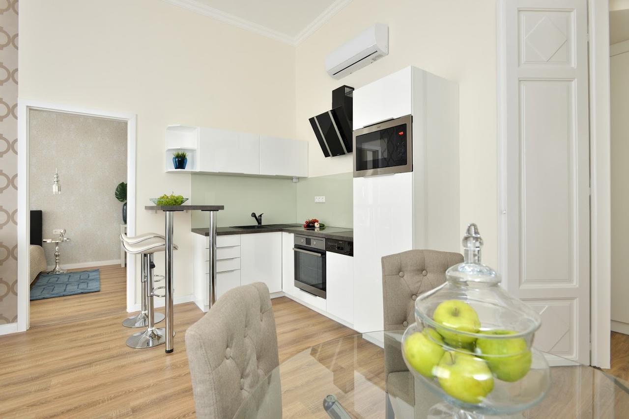 Julia Superior Apartment In The City Center. Boedapest Buitenkant foto